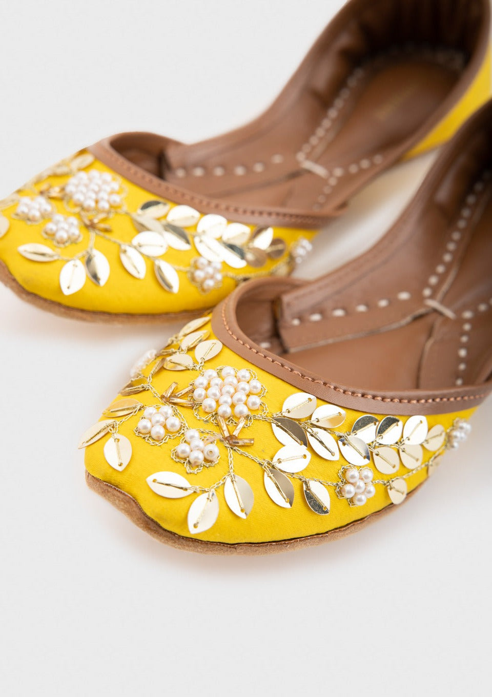 Yellow - Women's Embellished Khussas