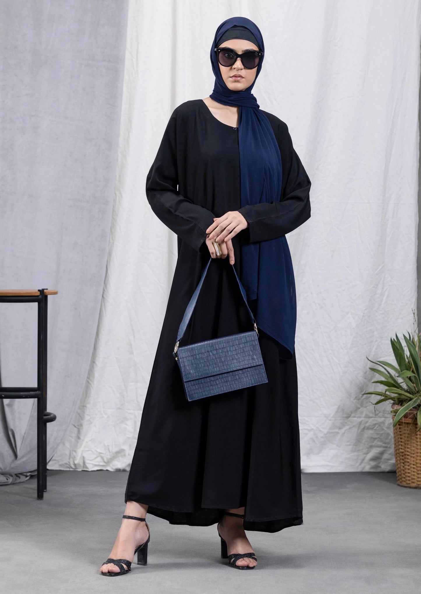 Black & Navy : Abaya & Hijab Set